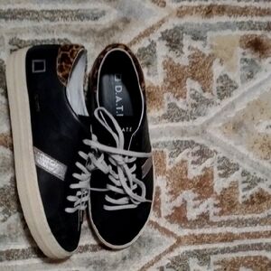 D.A.T.E. New, Man (Size Us 7 )Or Women's (SizeUs 8.5) Black leader Sneakers